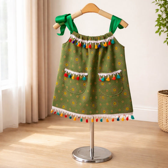 Childs summer dress size 4